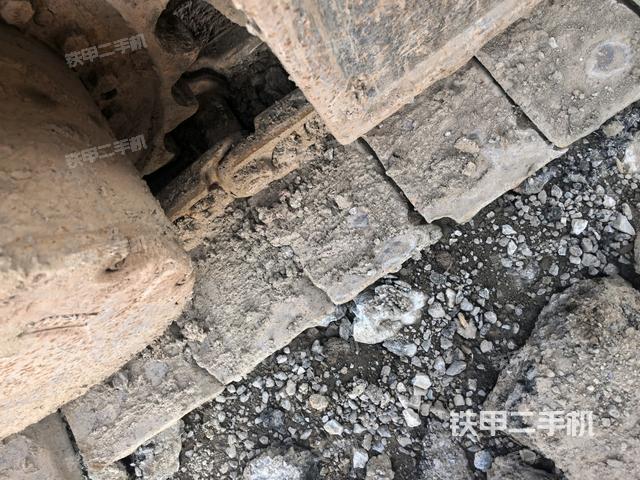 左側(cè)行走馬達(dá)蓋板（行走機(jī)構(gòu)）