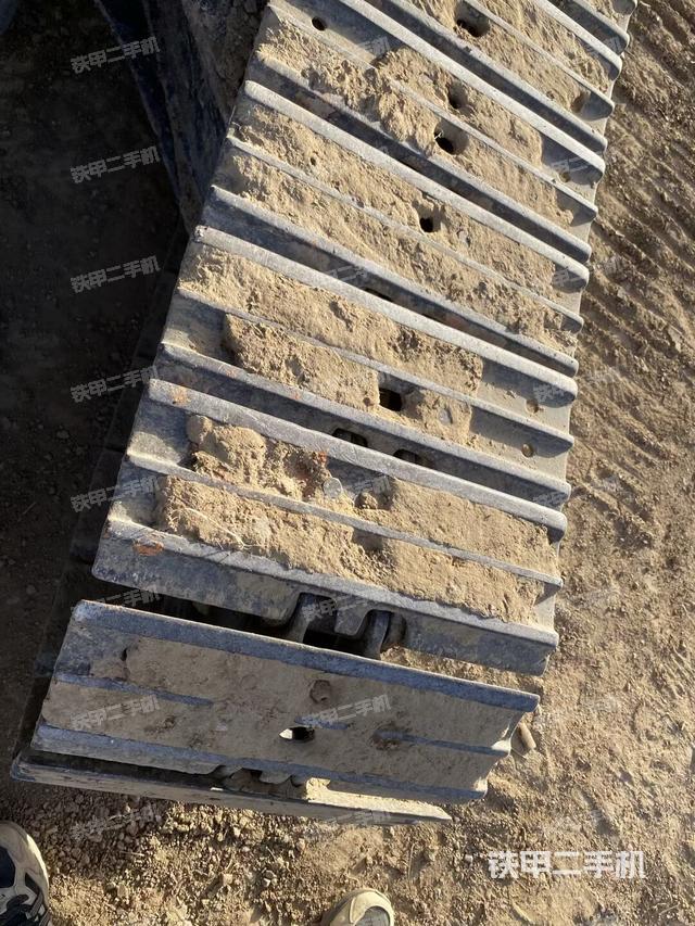 单侧履带整体（整机外观）