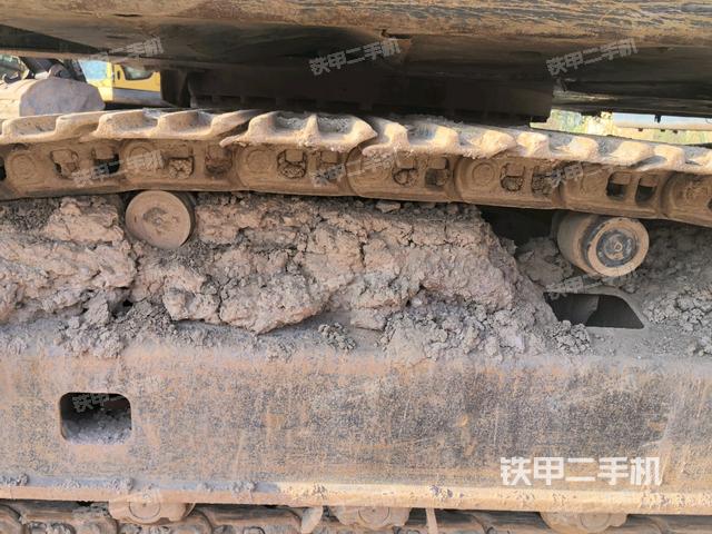 左側(cè)履帶整體?（行走機(jī)構(gòu)）