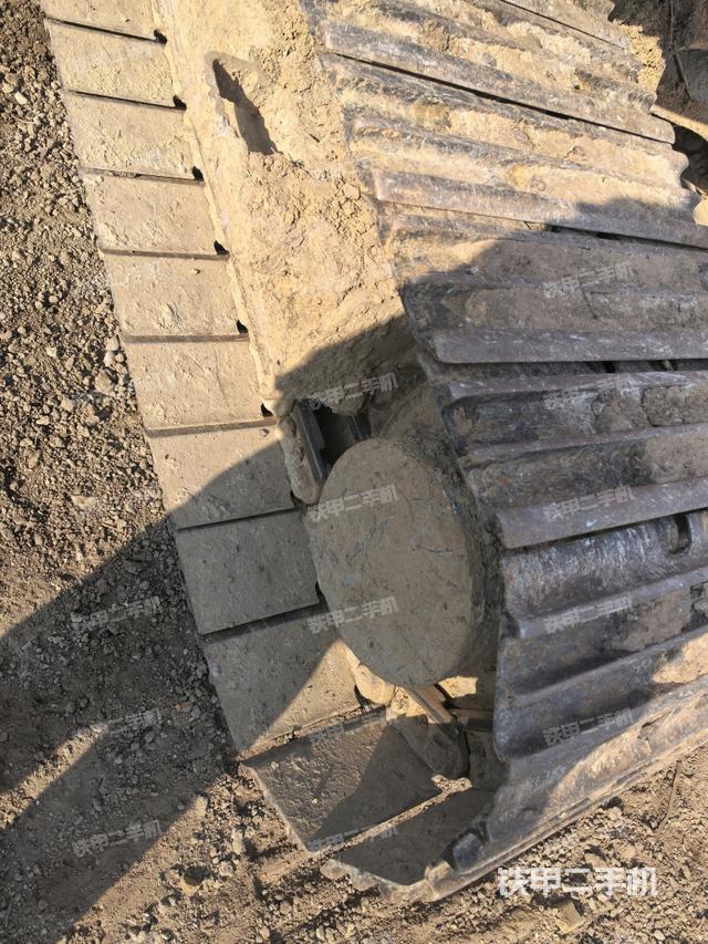 左側(cè)行走馬達(dá)蓋板（行走機(jī)構(gòu)）