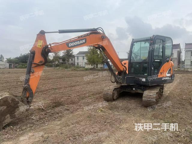 斗山DX60E-9CN挖掘機(jī)