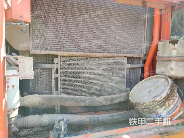 散熱器正面（大件艙室）