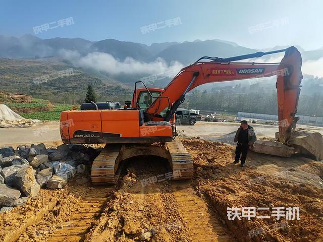 整机右后45°（整机外观）