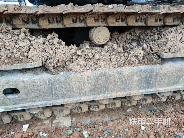 右導(dǎo)向輪（行走機(jī)構(gòu)）