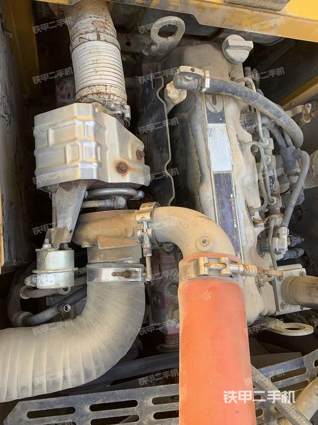 發(fā)動機(jī)整體俯視（整機(jī)外觀）