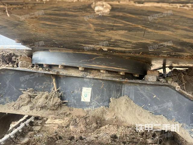 單側(cè)履帶整體（整機(jī)外觀）