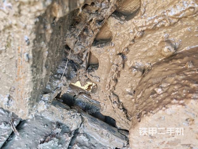 右侧行走马达盖板（行走机构）