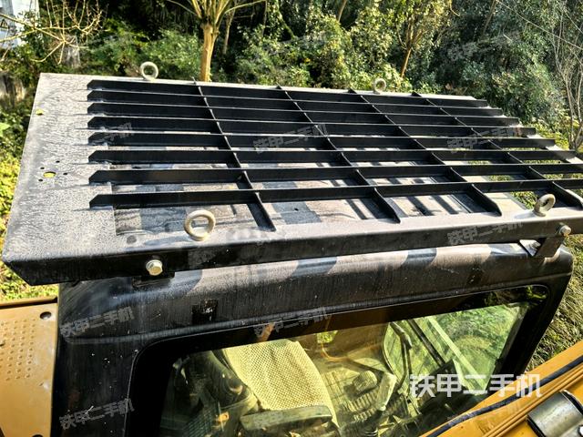 驾驶室顶部俯视（上车部件）