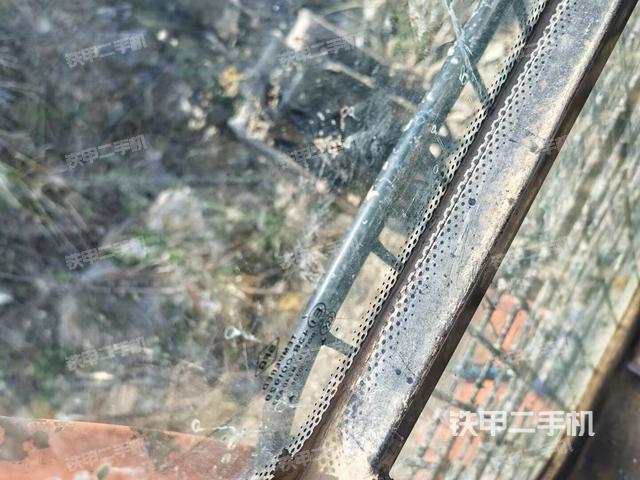 座椅后部（驾驶室部分）