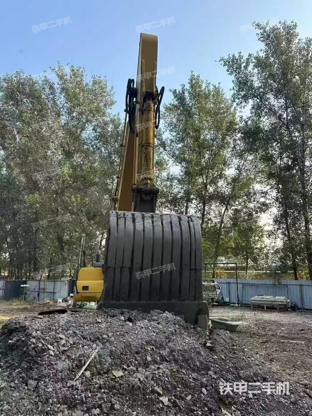 駕駛室整體（整機(jī)外觀）