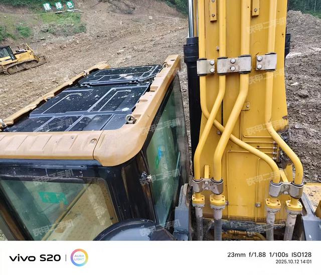 駕駛室頂部（整機(jī)外觀）