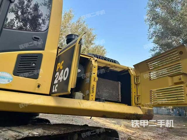 駕駛室頂部（整機(jī)外觀）