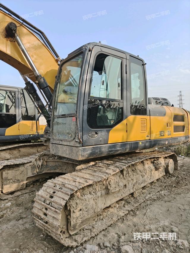 驾驶室整体（整机外观）