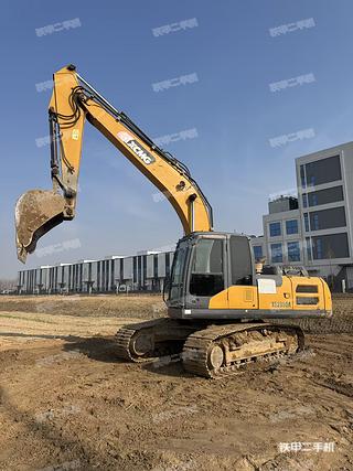 徐工XE205DA挖掘机实拍图片