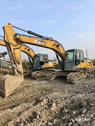 徐工XE200DA挖掘机实拍图片