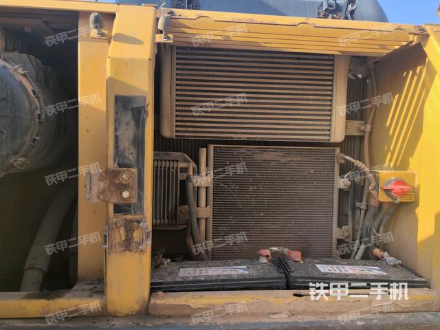 散熱器正面（大件艙室）