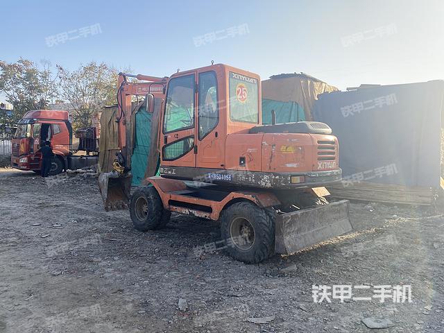 新源XY75W-8挖掘机