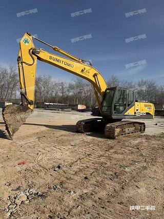 住友SH210A5挖掘机实拍图片