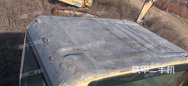 驾驶室顶部（整机外观）