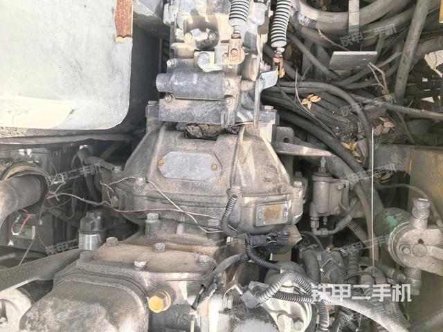 发动机室（上车部件）