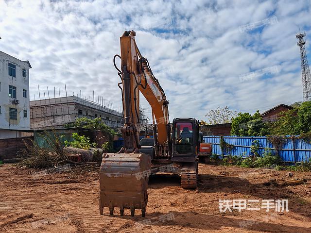 单侧履带整体（整机外观）