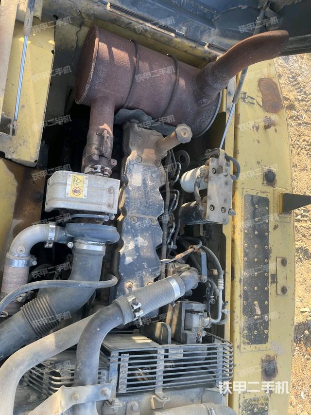 氣門室蓋螺絲特寫（上車部件）