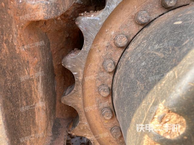 右側(cè)履帶整體（行走機(jī)構(gòu)）