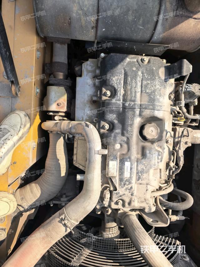 氣門室蓋螺絲特寫（上車部件）