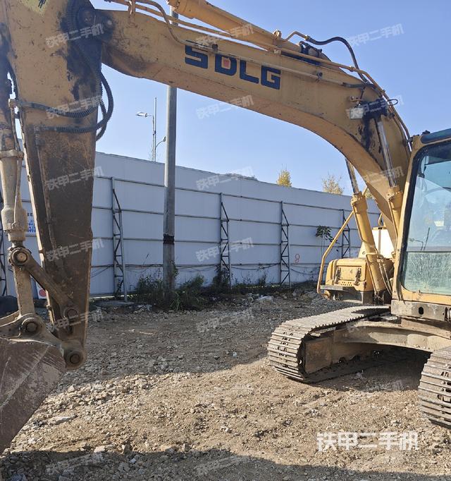 山东临工E6125F挖掘机