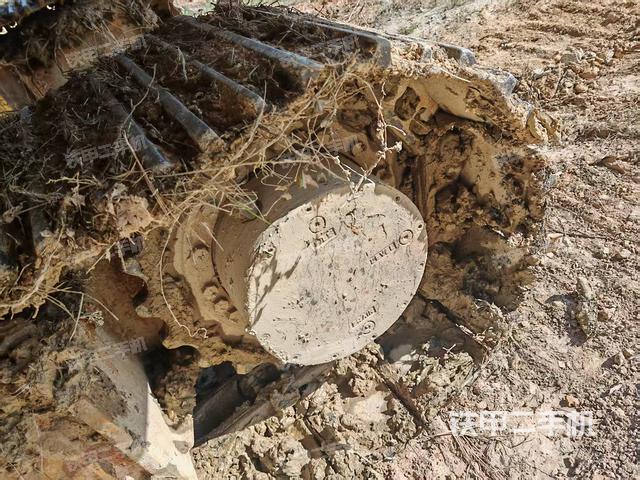 單側(cè)履帶整體（整機(jī)外觀）