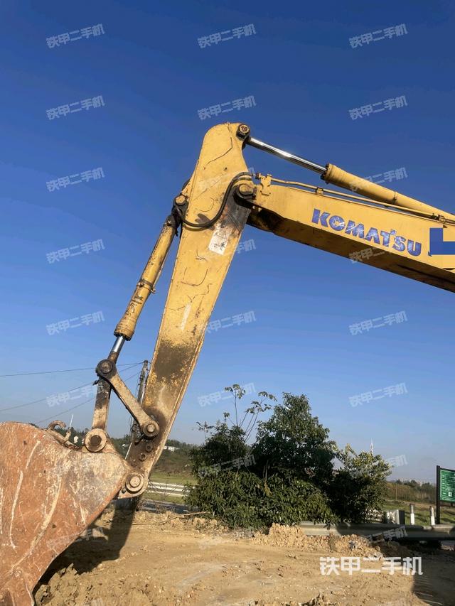 小臂整體左后（工作和回轉裝置）