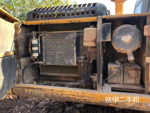 駕駛室頂部（整機(jī)外觀）