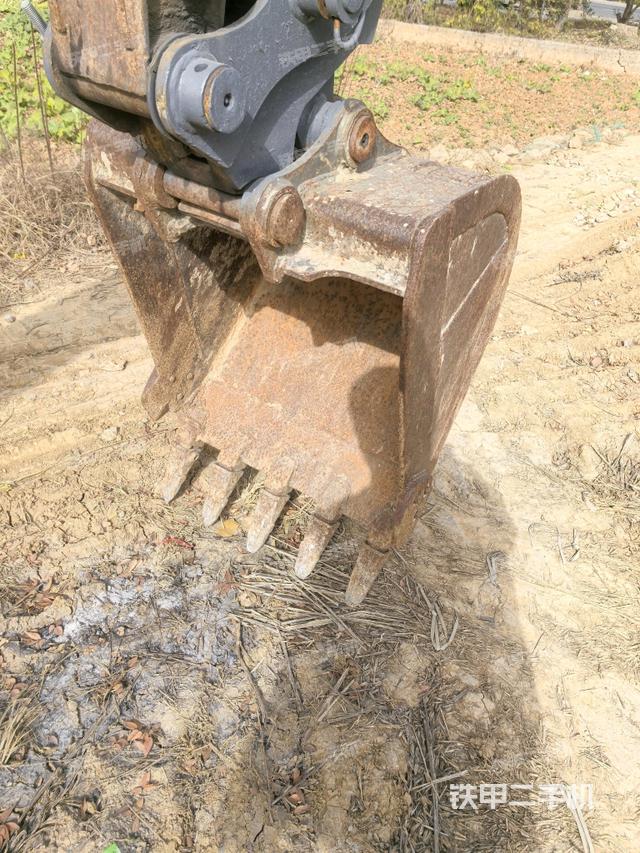 小臂整体左后（工作和回转装置）