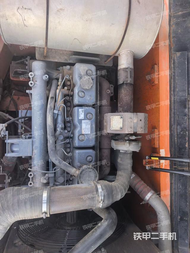 发动机整体俯视（整机外观）