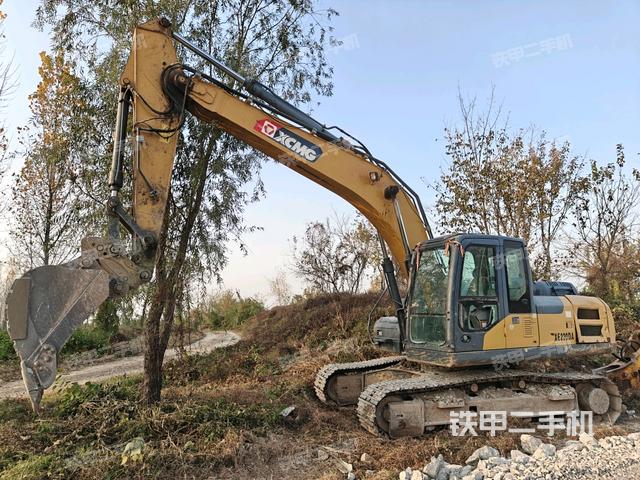 徐工XE200DA挖掘机