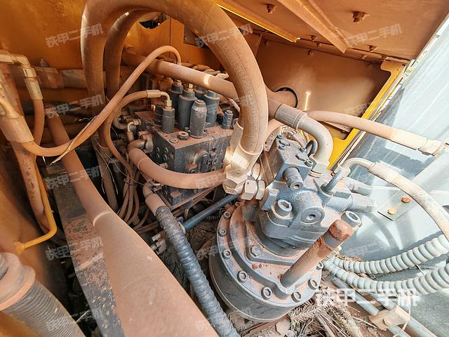 发动机整体俯视（整机外观）