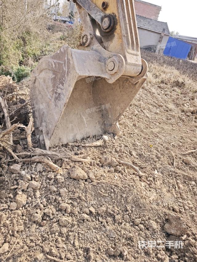 鏟斗右后整體（工作和回轉(zhuǎn)裝置）