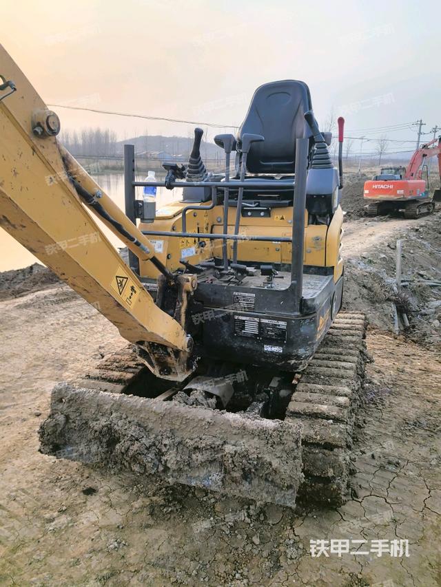 小臂整体左后（工作和回转装置）