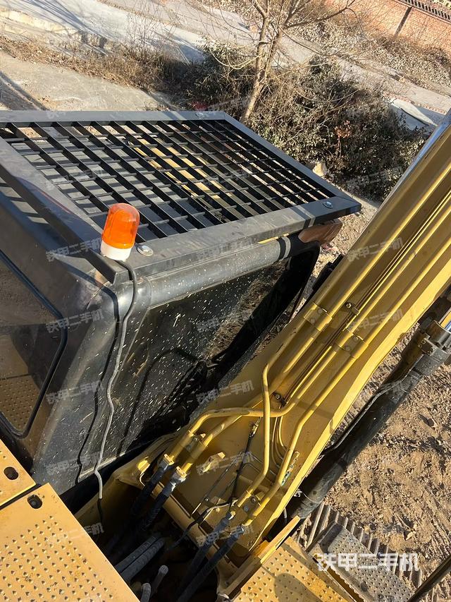 駕駛室頂部（整機(jī)外觀）