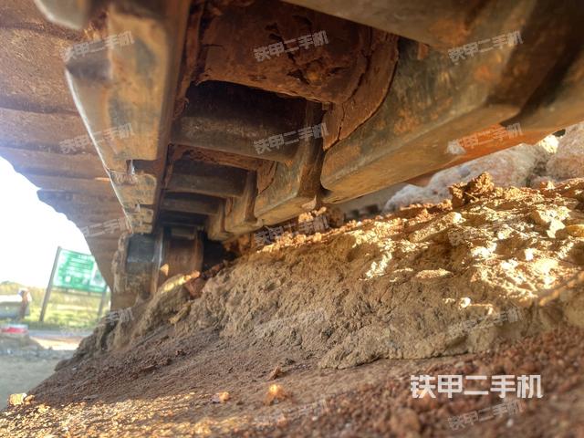 左側履帶整體?（行走機構）