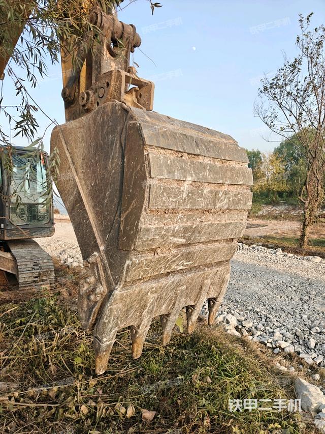 大臂整体 右侧（工作和回转装置）