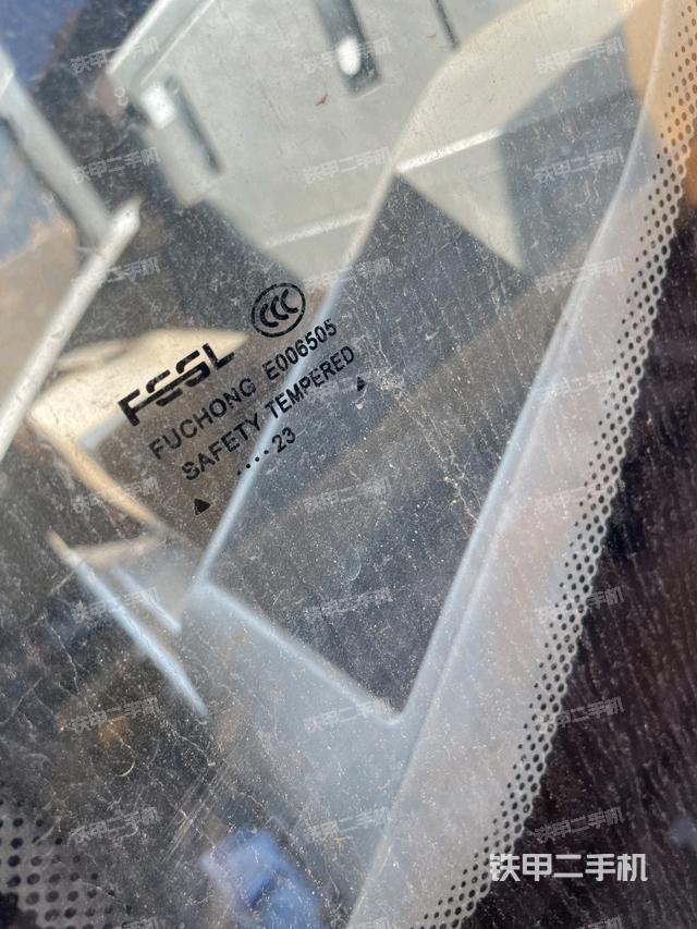 座椅左側(cè)控制臺(tái)/音響/含左手柄（駕駛室部分）