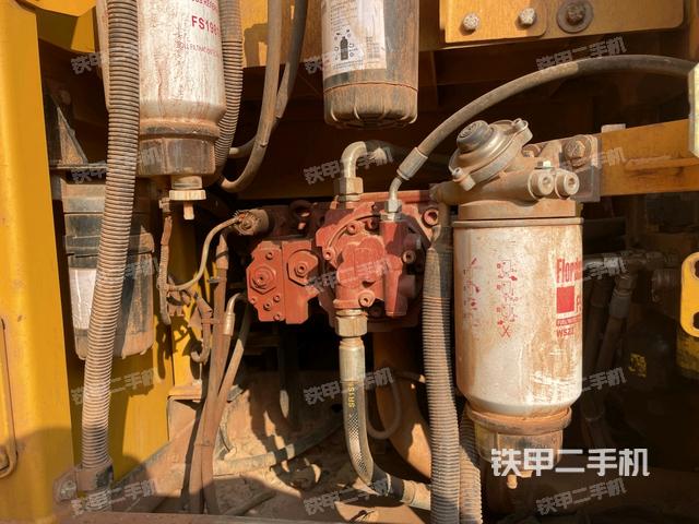 電瓶（大件艙室）