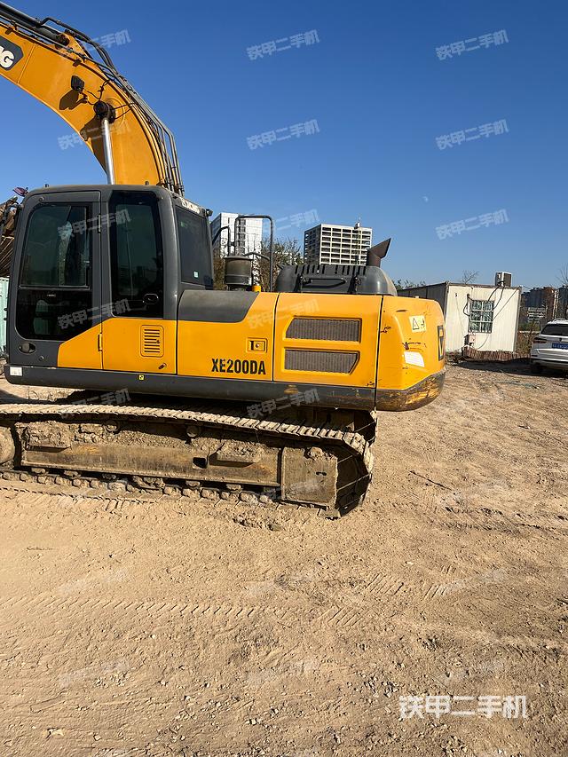 单侧履带整体（整机外观）