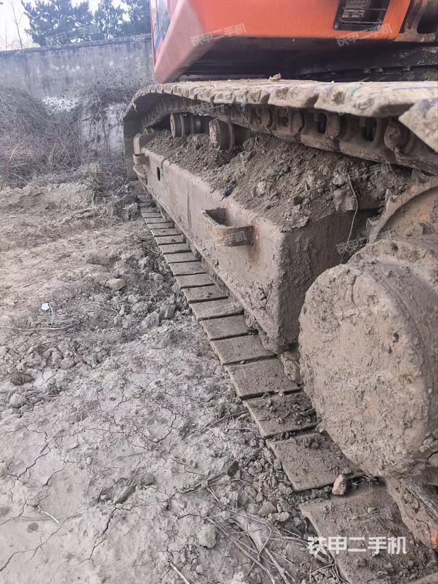 单侧履带整体（整机外观）