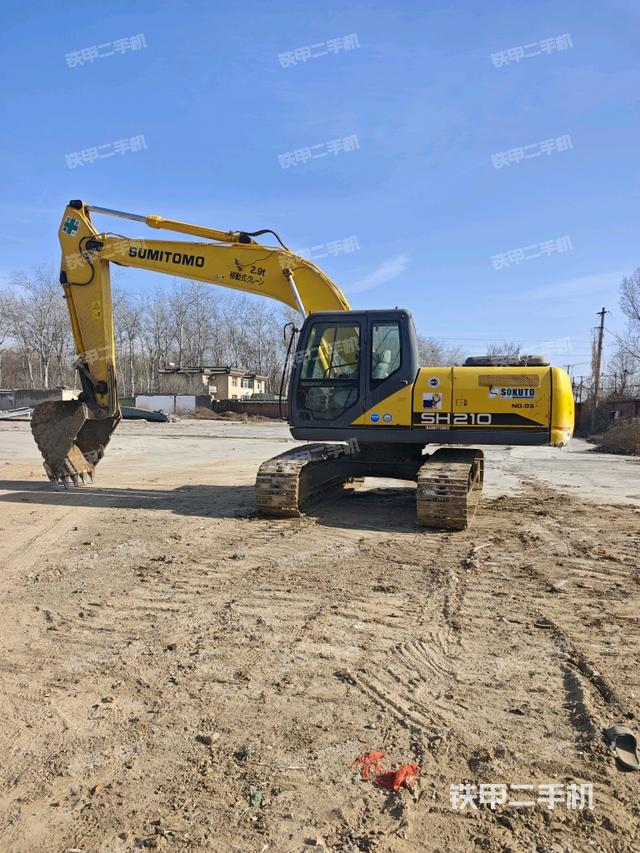 駕駛室頂部（整機(jī)外觀）