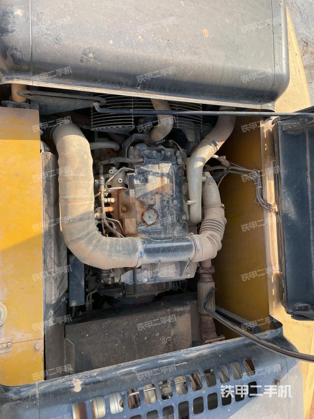 氣門室蓋螺絲特寫（上車部件）