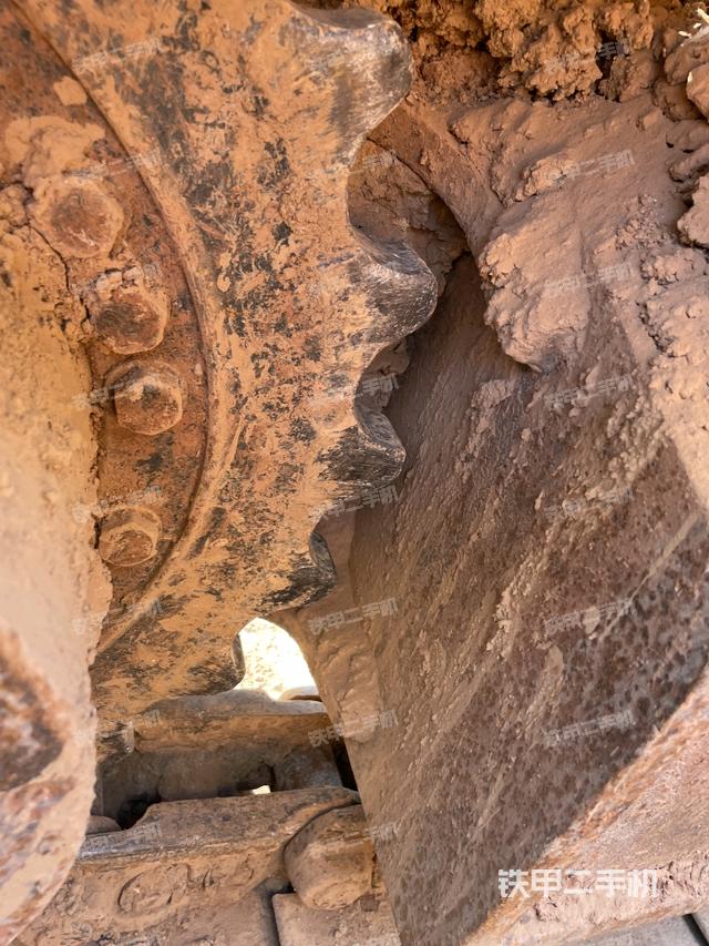 左驅(qū)動(dòng)輪（行走機(jī)構(gòu)）