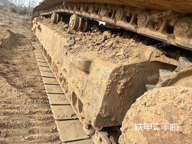 單側(cè)履帶整體（整機(jī)外觀）