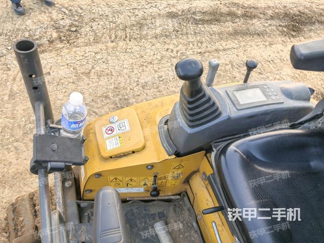 大臂整体 右侧（工作和回转装置）